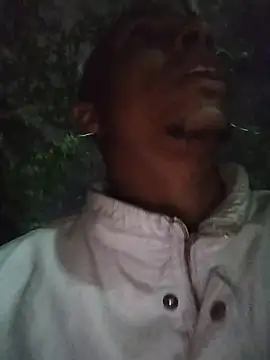 Snapshot of Andreskelly chatting on 03-04-26, 01:00 Andreskelly online show from 03-04-26, 01:00