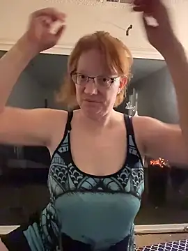 Lenaravenswood online show from 03-15-26, 04:18