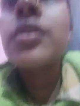 Snapshot of nehakapoor89 chatting on 12-21-25, 05:42 nehakapoor89 online show from 12-21-25, 05:42