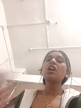 Snapshot of nehakapoor89 chatting on 01-16-26, 09:57 nehakapoor89 online show from 01-16-26, 09:57