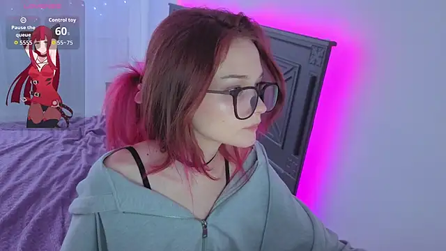 Snapshot of Angel_Bruh chatting on 12-15-25, 09:24 Angel Bruh online show from 12-15-25, 09:24