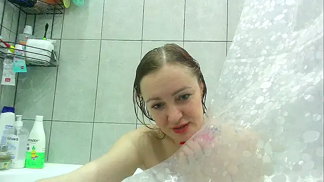 Snapshot of Oliviapussycat chatting on 02-17-26, 07:53 Oliviapussycat online show from 02-17-26, 07:53