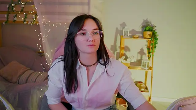 Snapshot of WendyMoris chatting on 01-11-26, 08:52 WendyMoris online show from 01-11-26, 08:52