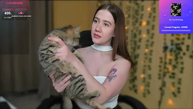 Snapshot of LunaViridis chatting on 12-16-25, 11:59 LunaViridis online show from 12-16-25, 11:59