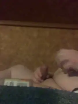 Snapshot of Ldnick69 chatting on 02-13-26, 06:37 Ldnick69 online show from 02-13-26, 06:37