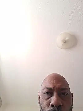 Rizzle9800 online show from 12-15-25, 07:29