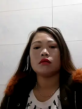 Snapshot of yana-zz chatting on 12-14-25, 02:11 yana-zz online show from 12-14-25, 02:11