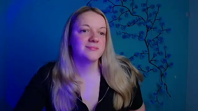 Snapshot of Samantha_Gloww chatting on 12-14-25, 01:16 Samantha Gloww online show from 12-14-25, 01:16