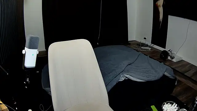 Nicole Pars online show from 03-03-26, 05:24