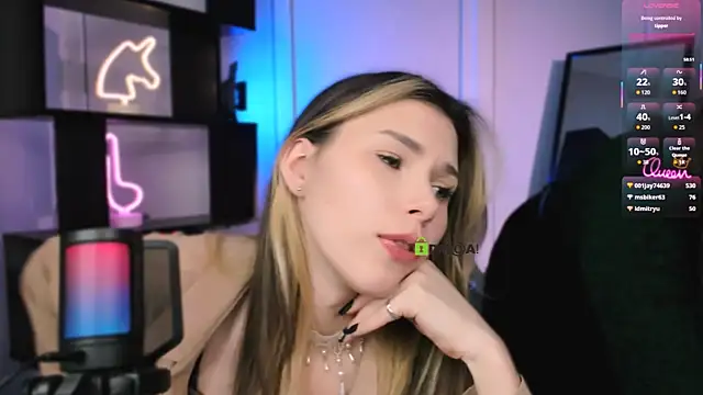 Snapshot of astra_opal chatting on 01-18-26, 03:21 astra opal online show from 01-18-26, 03:21