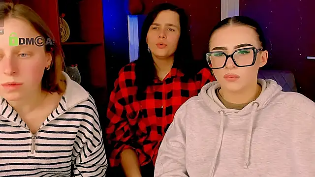 Snapshot of astra_opal chatting on 02-19-26, 12:17 astra opal online show from 02-19-26, 12:17