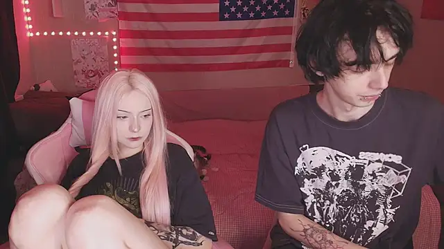 Snapshot of midnight_memories chatting on 02-13-26, 01:01 midnight memories online show from 02-13-26, 01:01