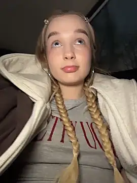 -teenytiny- online show from 02-11-26, 03:39