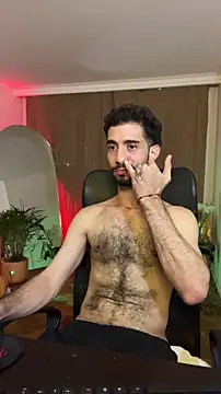 Snapshot of _YOURHERO chatting on 12-19-25, 02:51 YOURHERO online show from 12-19-25, 02:51