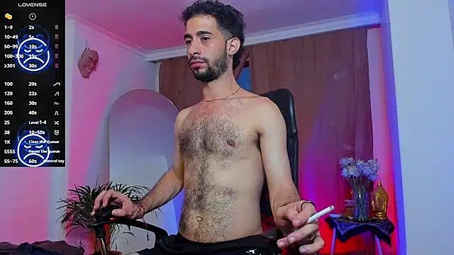 Snapshot of _YOURHERO chatting on 01-05-26, 11:19 YOURHERO online show from 01-05-26, 11:19