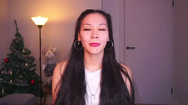 Snapshot of DonaPelligrino chatting on 12-16-25, 05:34 DonaPelligrino online show from 12-16-25, 05:34