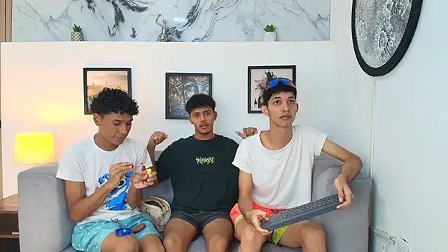 Snapshot of SWEET_RABBIT1 chatting on 12-14-25, 06:23 SWEET RABBIT1 online show from 12-14-25, 06:23