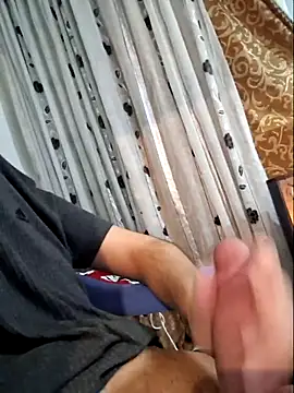 Snapshot of Berk_3113 chatting on 03-02-26, 08:37 Berk 3113 online show from 03-02-26, 08:37