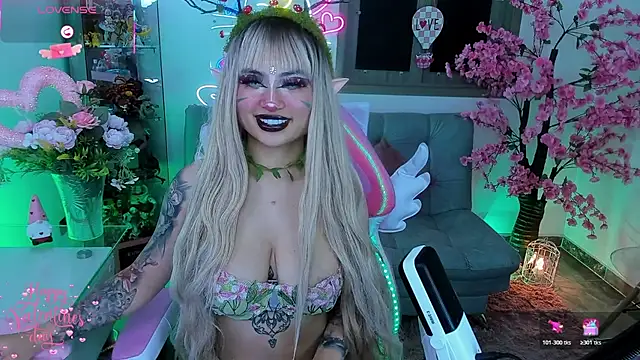 Snapshot of Hayami_Lee chatting on 02-07-26, 04:16 Hayami Lee online show from 02-07-26, 04:16