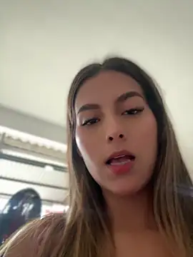 Snapshot of Valeria-escobar chatting on 08-04-26, 11:35 Valeria-escobar online show from 08-04-26, 11:35