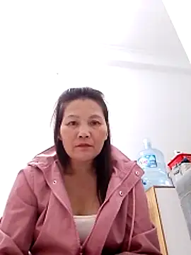 Snapshot of Cako-naka chatting on 12-16-25, 03:44 Cako-naka online show from 12-16-25, 03:44