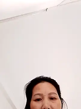 Snapshot of Cako-naka chatting on 12-23-25, 02:53 Cako-naka online show from 12-23-25, 02:53