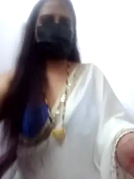 Snapshot of kusbu0077 chatting on 02-18-26, 04:19 kusbu0077 online show from 02-18-26, 04:19