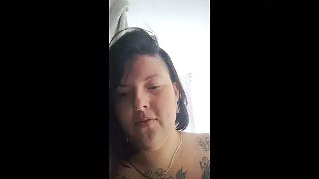 Divine Pouvoir online show from 02-16-26, 07:54