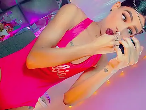 agathaferrer3 online show from 02-12-26, 05:24