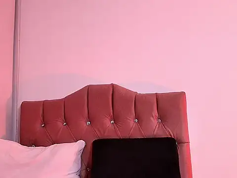 emma honey   online show from 02-24-26, 03:15