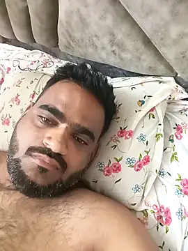 Snapshot of the_7inch_guy chatting on 12-16-25, 01:10 the 7inch guy online show from 12-16-25, 01:10