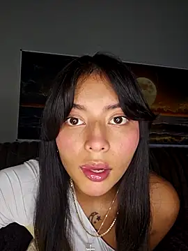 Snapshot of SweetiePixie chatting on 12-19-25, 01:01 SweetiePixie online show from 12-19-25, 01:01