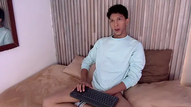 Snapshot of SmoothAlpha_ chatting on 01-09-26, 02:31 SmoothAlpha online show from 01-09-26, 02:31