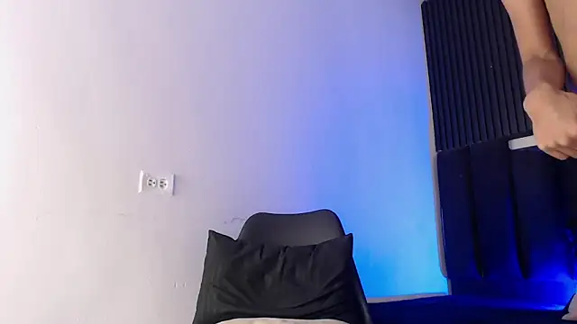 Snapshot of SmoothAlpha_ chatting on 02-19-26, 02:46 SmoothAlpha online show from 02-19-26, 02:46