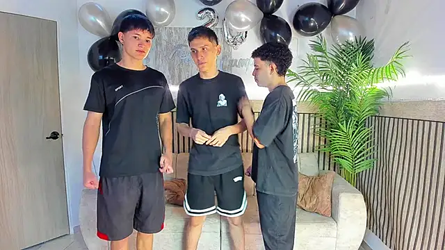 Snapshot of Just4life242 chatting on 12-13-25, 09:31 Just4life242 online show from 12-13-25, 09:31