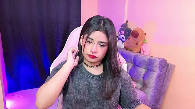 bonnieTaylor1 online show from 12-18-25, 04:40