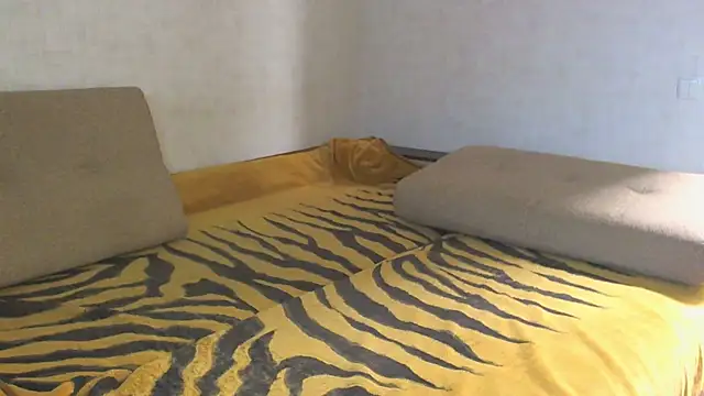 ArianaxSky online show from 11-16-25, 12:11