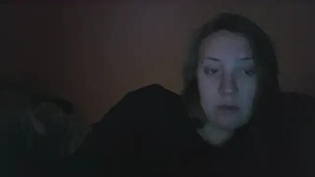 dixielover1229 online show from 12-23-25, 04:43