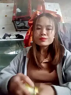 Snapshot of Salaal08 chatting on 12-16-25, 02:16 Salaal08 online show from 12-16-25, 02:16