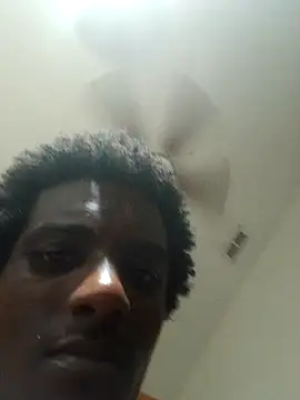 Snapshot of Teeskii_ chatting on 12-18-25, 01:55 Teeskii online show from 12-18-25, 01:55