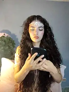 Snapshot of Alii_tay chatting on 12-16-25, 09:03 Alii tay online show from 12-16-25, 09:03