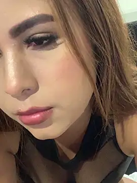 Lunara Vall online show from 02-11-26, 03:44