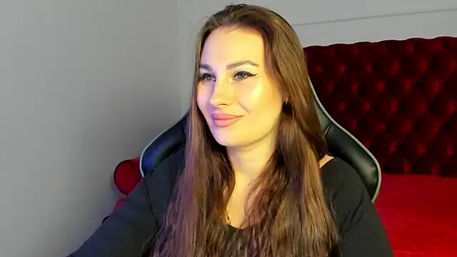 NoraFoxes online show from 02-06-26, 05:23