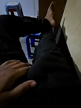 SHARIF12123 online show from 04-18-26, 08:40