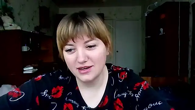 Snapshot of swett_girll chatting on 01-09-26, 12:19 swett girll online show from 01-09-26, 12:19