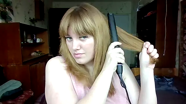 Snapshot of swett_girll chatting on 02-11-26, 01:38 swett girll online show from 02-11-26, 01:38