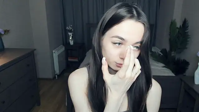 YvonneRobes online show from 02-20-26, 07:14