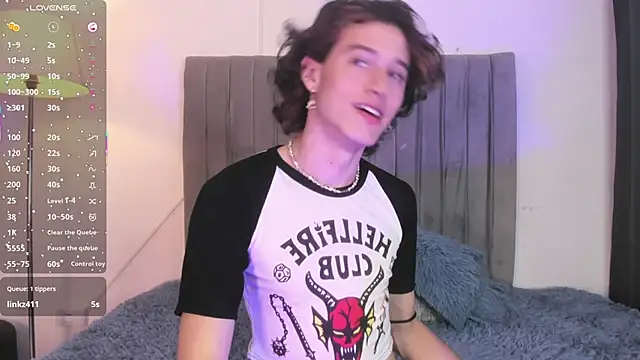 Snapshot of Im_Perseo chatting on 02-06-26, 09:07 Im Perseo online show from 02-06-26, 09:07