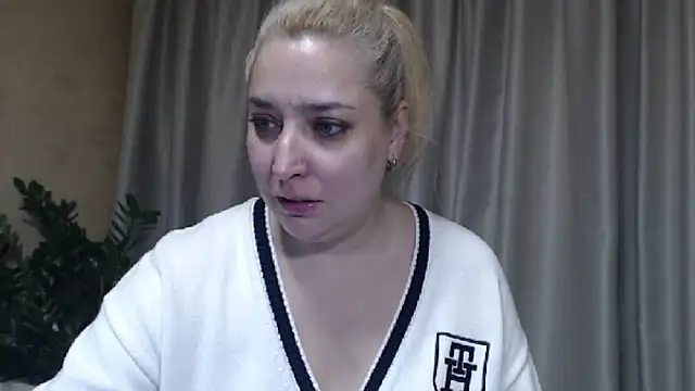 sweetpussy13 online show from 11-22-25, 08:46