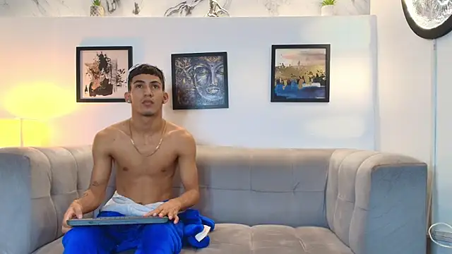 DIAMOND BLACKS online show from 02-07-26, 07:23